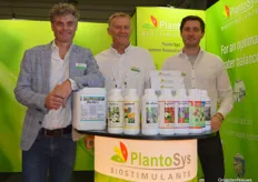 PlantoSys ziet dat het de goede kant op gaat met de markt voor biostimulanten. Op de foto: Alwin Scholten, Alfredo Weel en Joël Cornielje.